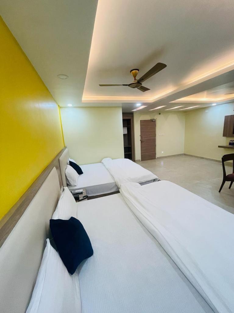Royal Beach International Пури Екстериор снимка