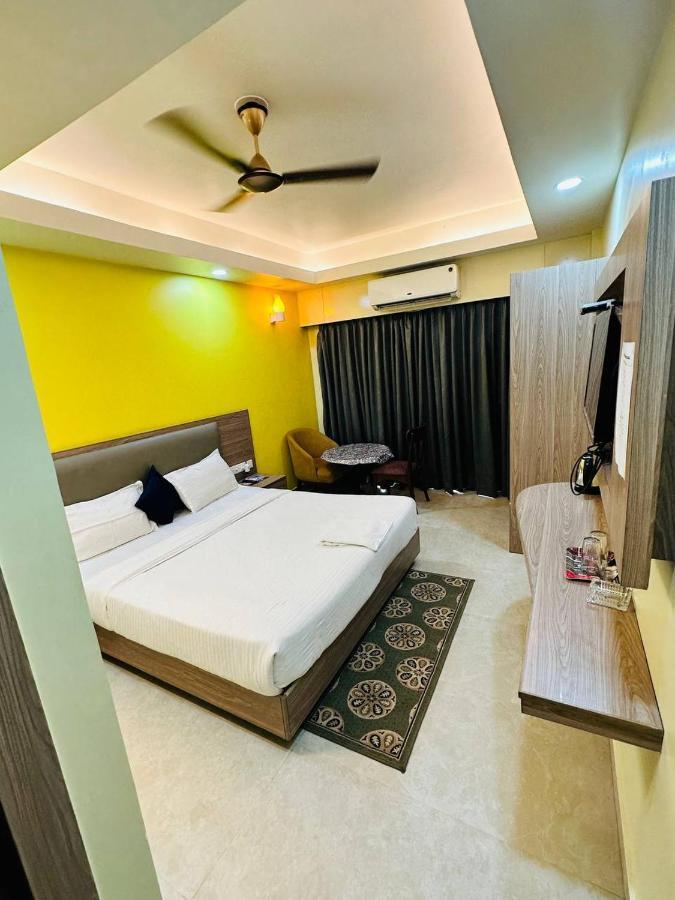 Royal Beach International Пури Екстериор снимка